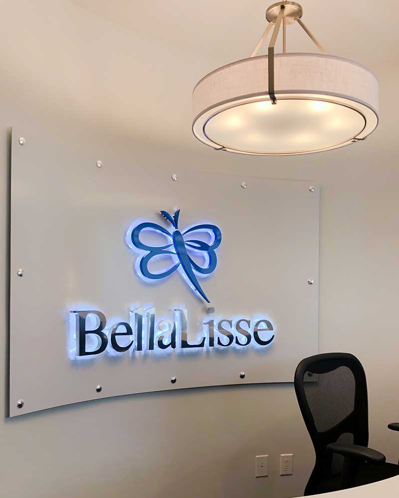 Bella Lisse neon lights logo